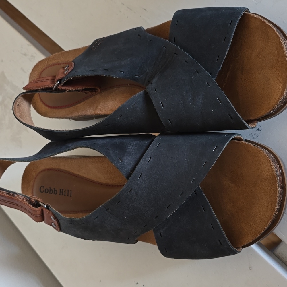 Cobb Hill low wedge sandals GUC